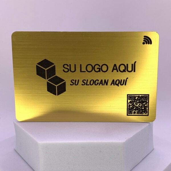 Smart cards en metal dorado con corte láser